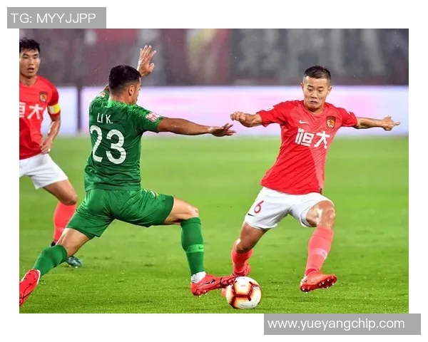 广州恒大与上海上演巅峰对决球迷期待精彩赛事再创经典瞬间