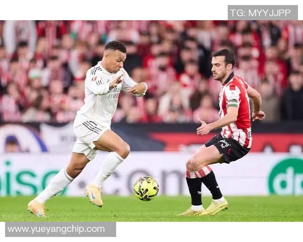 皇马与曼联于8月13日激情对决谁将赢得这场巅峰对决