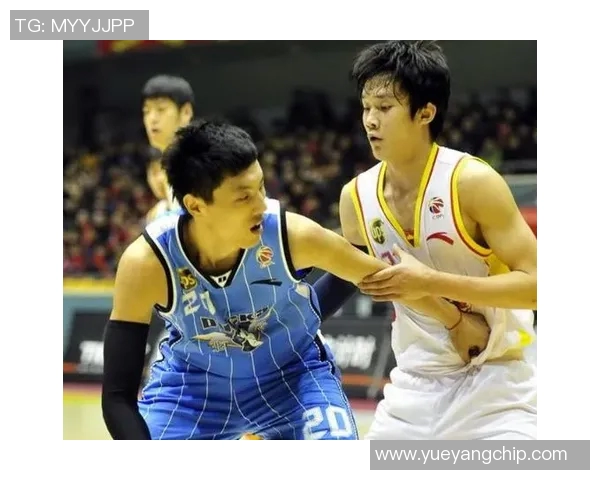 翟晓川的篮球之路：从青涩少年到赛场英雄的成长故事