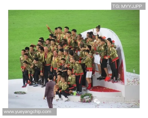 鲁能与恒大20轮激战回顾球迷心中的经典对决与精彩瞬间 鲁能与恒大20轮激战回顾球迷心中的经典对决与精彩瞬间